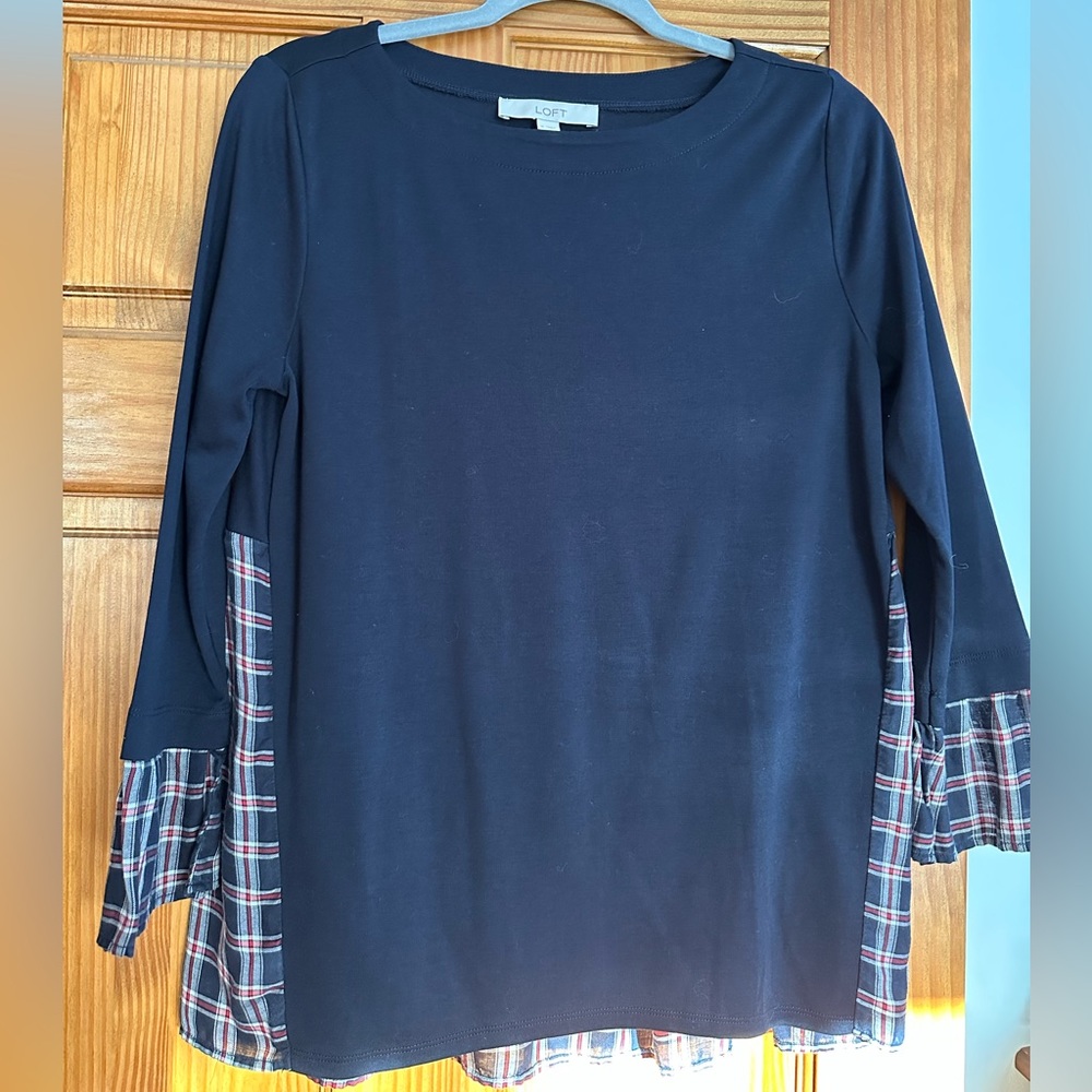 Three quarter sleeve top